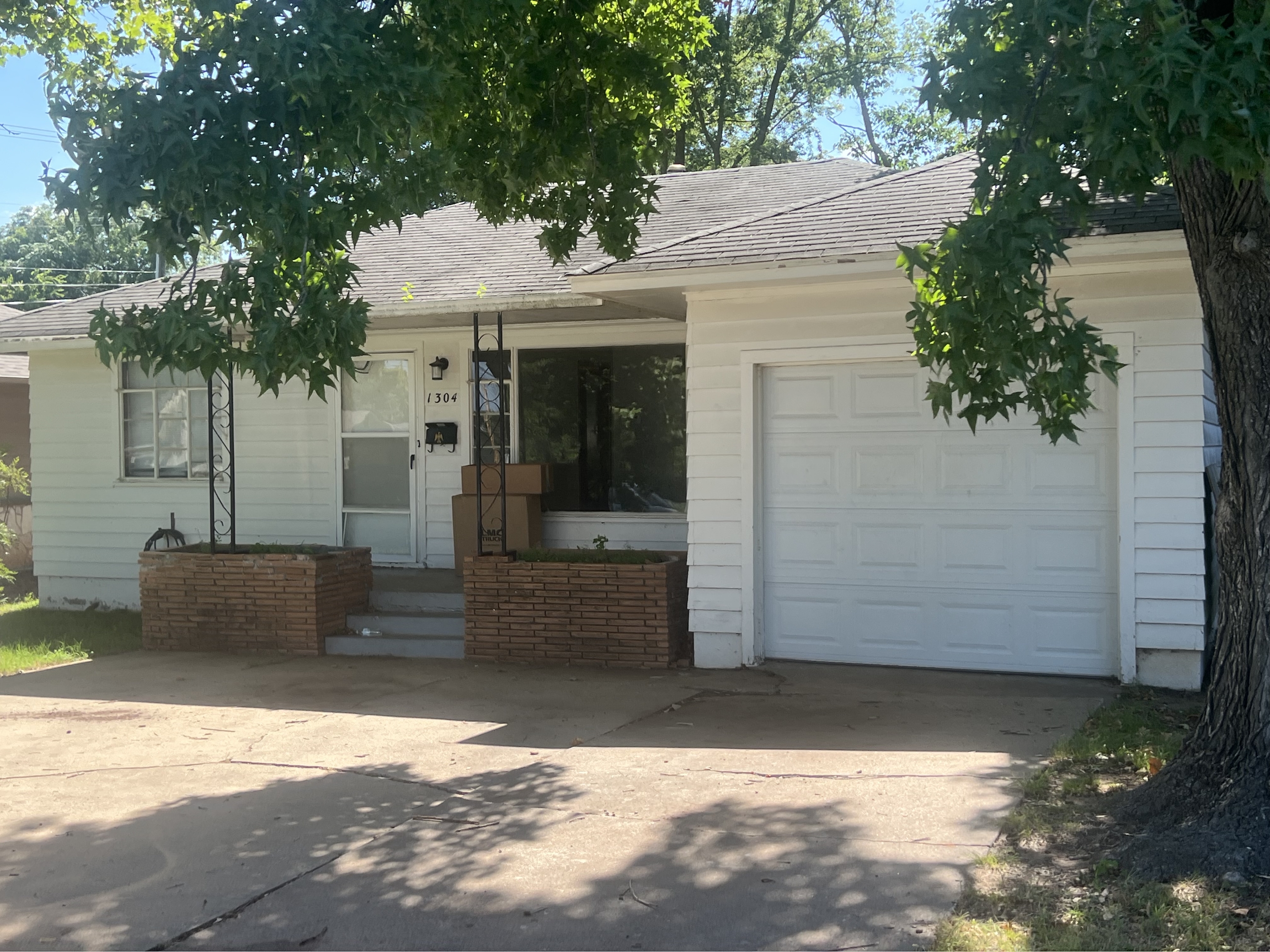 1304 N Union Ave